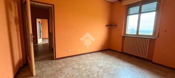 Apartamento de 4 divisões em Torre Beretti e Castellaro, Italy N.º 38770 2