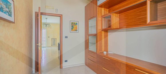 3-Zimmer Wohnung in Bari, Italy, Nr. 127953 7