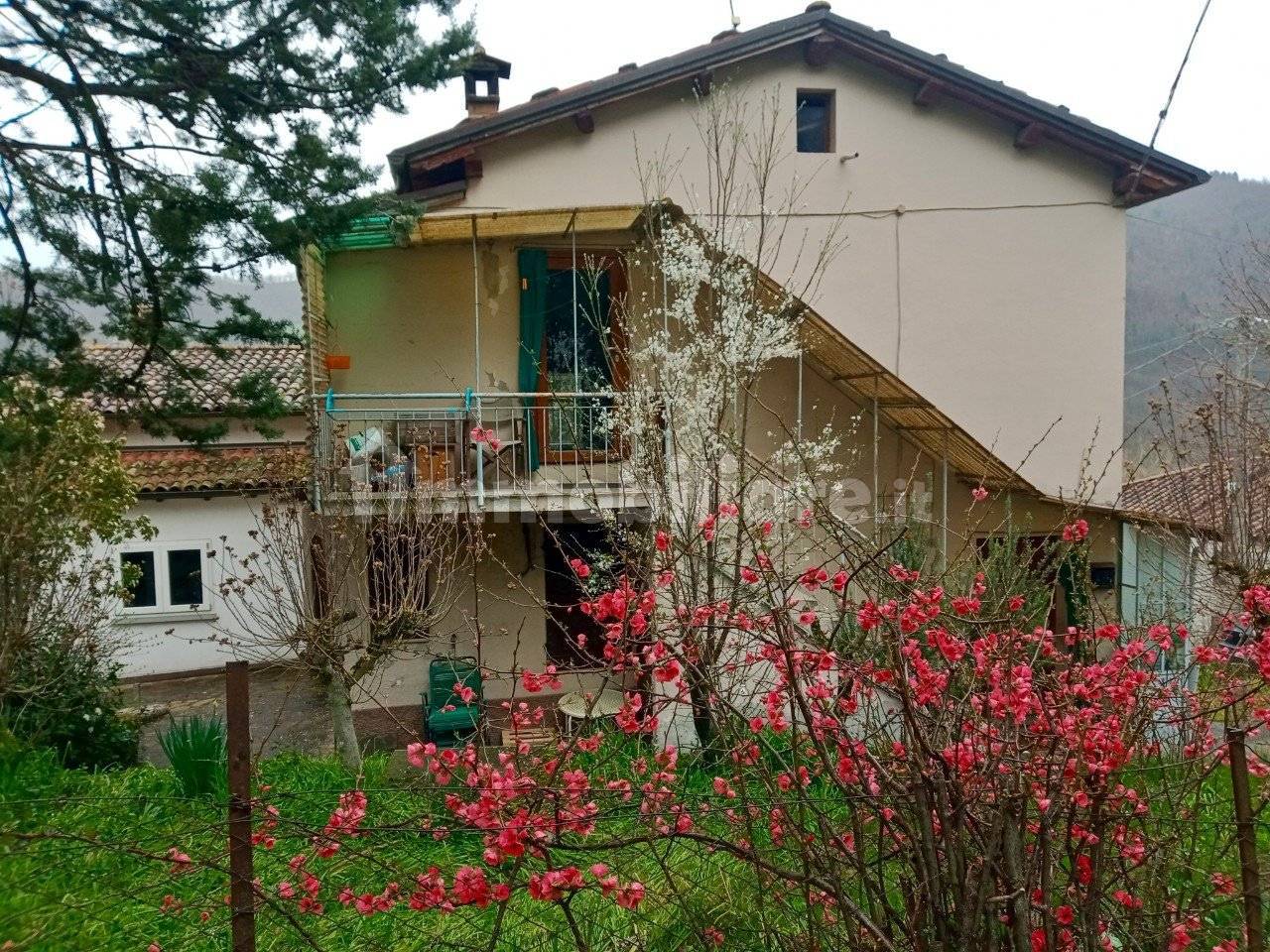 Villa de 4 dormitorios en Santa Sofia, Italy No. 214508