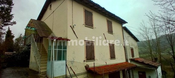 Villa de 4 dormitorios en Santa Sofia, Italy No. 214508 4
