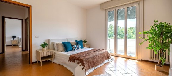 4 bedrooms Apartment in Tavullia, Italy No. 349063 16