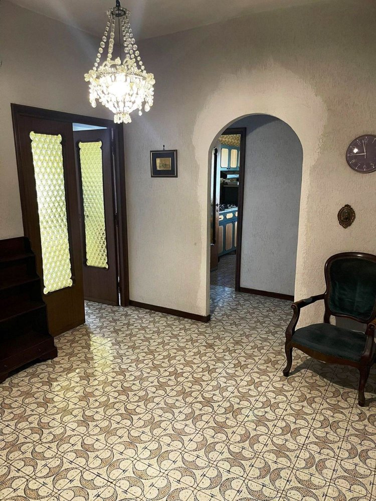 Apartamento de 5 habitaciónes en Colleferro, Italy No. 256326