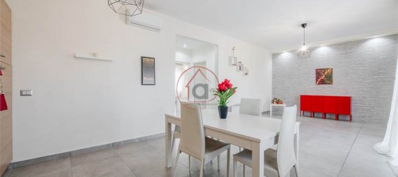 3 Schlafzimmer Wohnung in Carpi, Italy, Nr. 17266 2