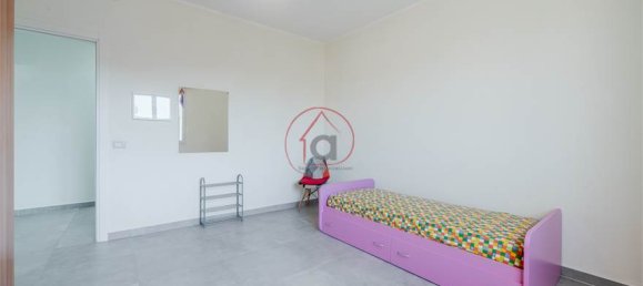 3 Schlafzimmer Wohnung in Carpi, Italy, Nr. 17266 5
