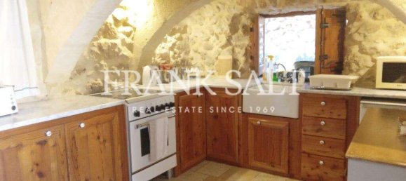 3 Schlafzimmer Bauernhof in Xaghra, Malta, Nr. 5418 8