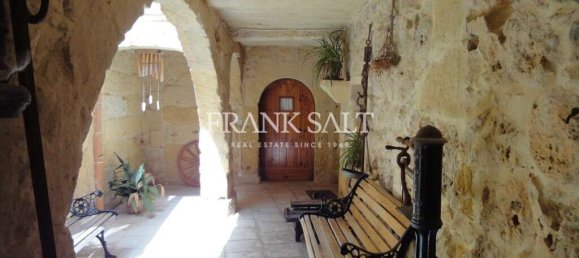 3 Schlafzimmer Bauernhof in Xaghra, Malta, Nr. 5418 9