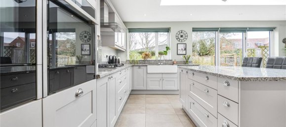 4 bedrooms House in Whetstone, United Kingdom No. 6700 27