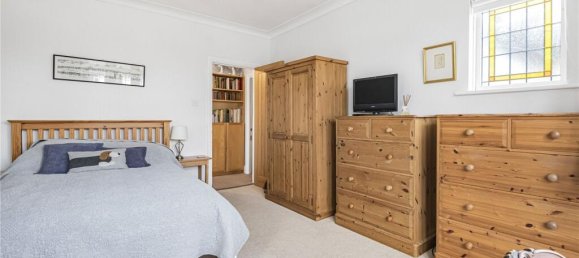 4 bedrooms House in Whetstone, United Kingdom No. 6700 9