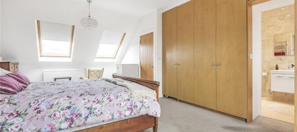 4 bedrooms House in Whetstone, United Kingdom No. 6700 2