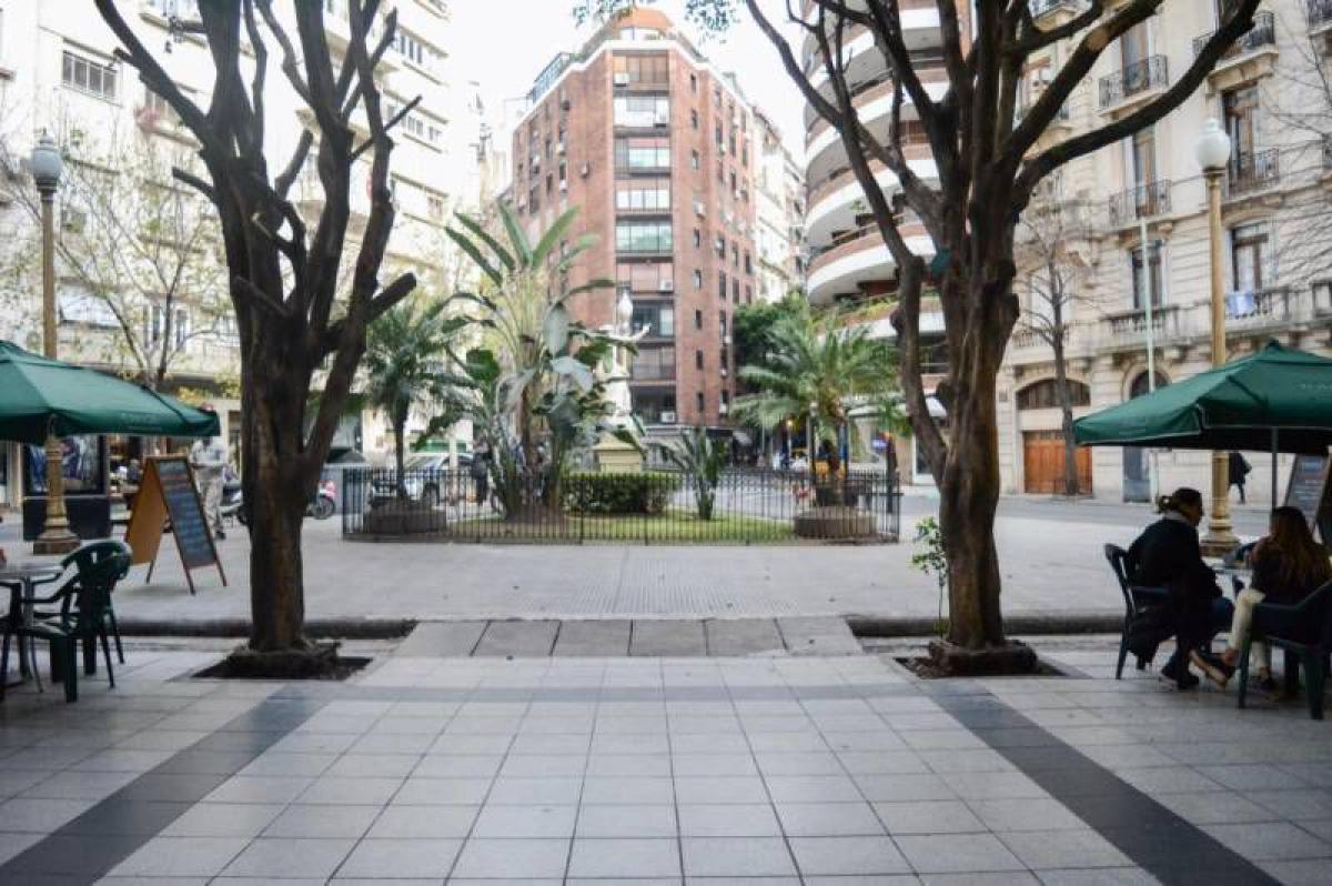 4 bedrooms Apartment in Buenos Aires, Argentina No. 86893