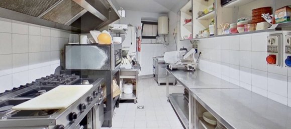 2 rooms Commercial property in Bergamo, Italy No. 31041 24