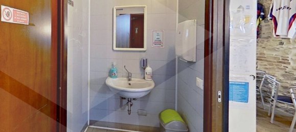 2 rooms Commercial property in Bergamo, Italy No. 31041 22