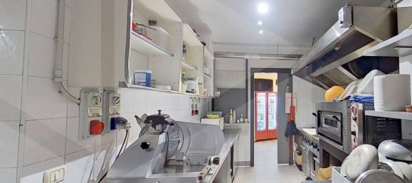 2 rooms Commercial property in Bergamo, Italy No. 31041 10