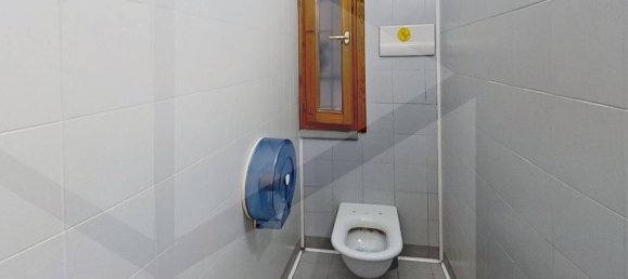 2 rooms Commercial property in Bergamo, Italy No. 31041 21