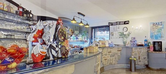 2 rooms Commercial property in Bergamo, Italy No. 31041 6