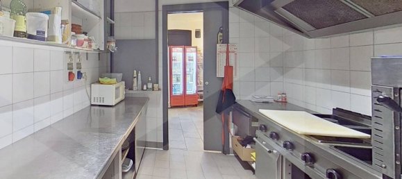 2 rooms Commercial property in Bergamo, Italy No. 31041 25