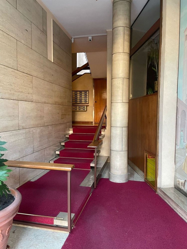 2-salle Appartement à Milan, Italy No. 248072