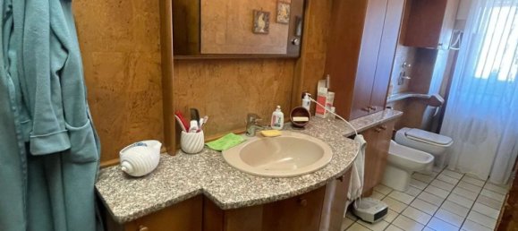 2-salle Appartement à Milan, Italy No. 248072 12