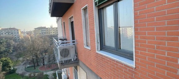 2-salle Appartement à Milan, Italy No. 248072 13