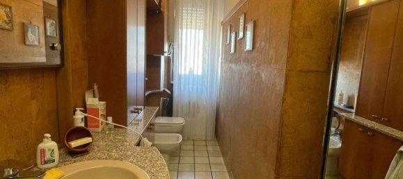 2-salle Appartement à Milan, Italy No. 248072 4