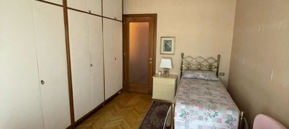 2-salle Appartement à Milan, Italy No. 248072 8