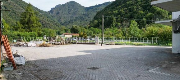 4 Schlafzimmer Haus in Carenno, Italy, Nr. 378682 8