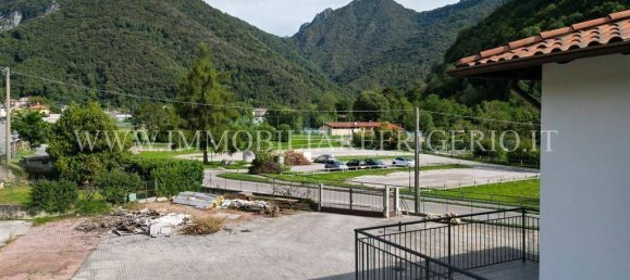 4 Schlafzimmer Haus in Carenno, Italy, Nr. 378682 13