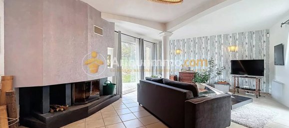 Casa de 2 dormitorios en Isere, France No. 201093 5