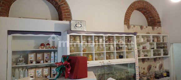 2 rooms Commercial property in Turin, Italy No. 155048 6
