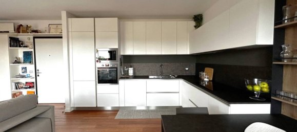 Apartamento T2 em Seveso, Italy N.º 309091 2