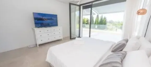 Villa de 7 dormitorios en Marbella, Spain No. 140378 12