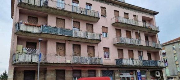 Квартира с 2 комнатами в Варесе, Италия № 11292 17