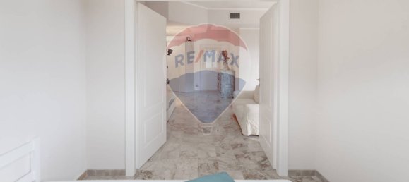 Apartamento de 3 dormitorios en Monza, Italy No. 352700 40