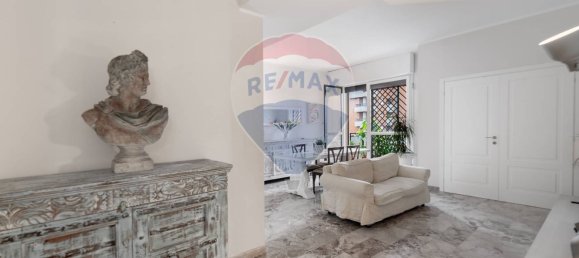 Apartamento de 3 dormitorios en Monza, Italy No. 352700 10