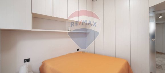 Apartamento de 3 dormitorios en Monza, Italy No. 352700 33