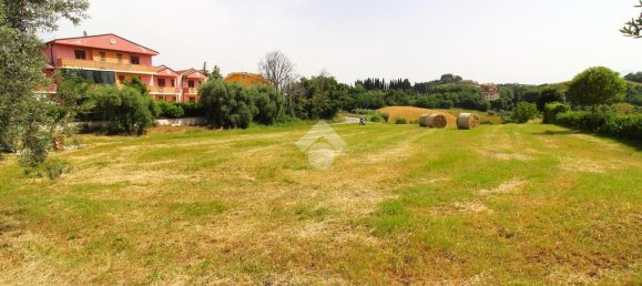 Земельный участок 595м² в Касторано, Италия № 68496 3