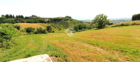 Земельный участок 595м² в Касторано, Италия № 68496 9