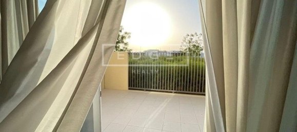 2 chambres Villa à Dubai, UAE No. 8425 26