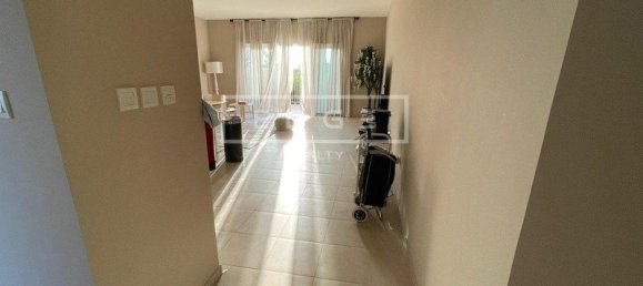 2 chambres Villa à Dubai, UAE No. 8425 11