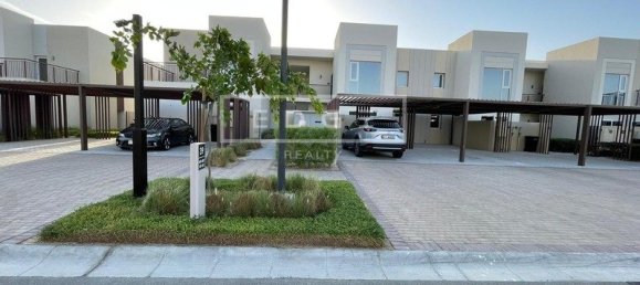 2 chambres Villa à Dubai, UAE No. 8425 24