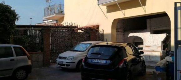 4 Schlafzimmer Wohnung in Marigliano, Italy, Nr. 327085 3