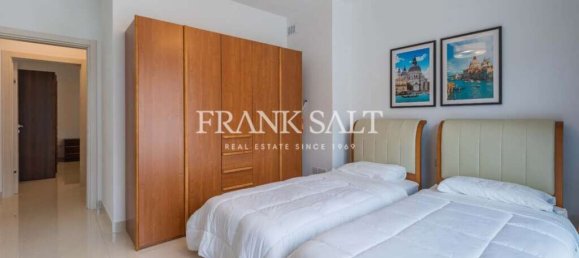 3 bedrooms Penthouse in Sliema, Malta No. 8809 12