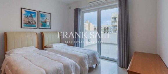 3 bedrooms Penthouse in Sliema, Malta No. 8809 13