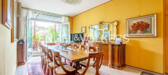 3 bedrooms Apartment in Milan, Italy No. 246756 16