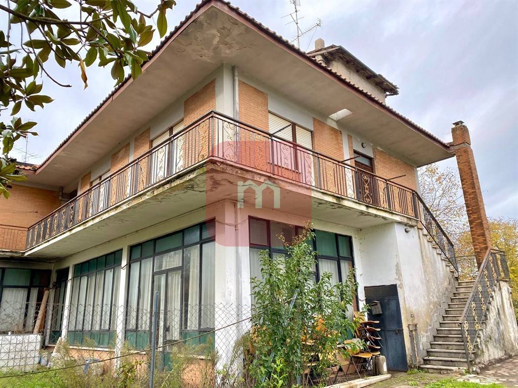 Квартира с 3 спальнями в Каве, Италия № 105944