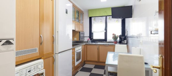 3 Schlafzimmer Wohnung in Gijon, Spain, Nr. 177475 11