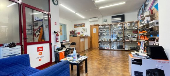 3-Zimmer Gewerbliche Immobilie in Perugia, Italy, Nr. 176727 2