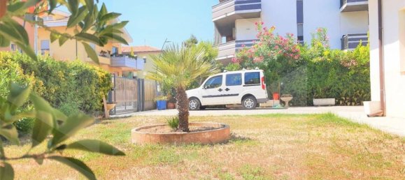 Casa de 11 habitaciónes en Montesilvano, Italy No. 22367 15