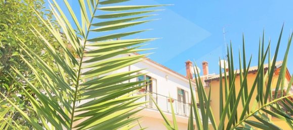 Casa de 11 habitaciónes en Montesilvano, Italy No. 22367 21