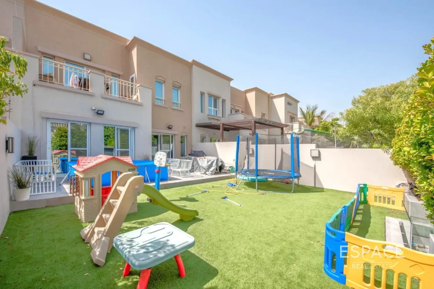 3 غرف نوم فيلا في البحيرات, UAE رقم 106370